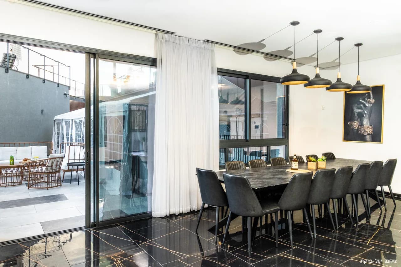 Lakeside Luxe: Galilee Villas photo 4