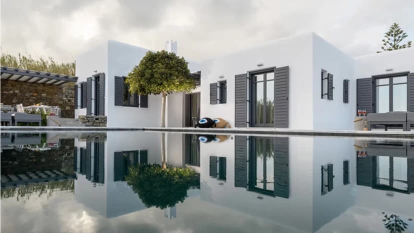 Sophisticated Smart Villa Near Beach