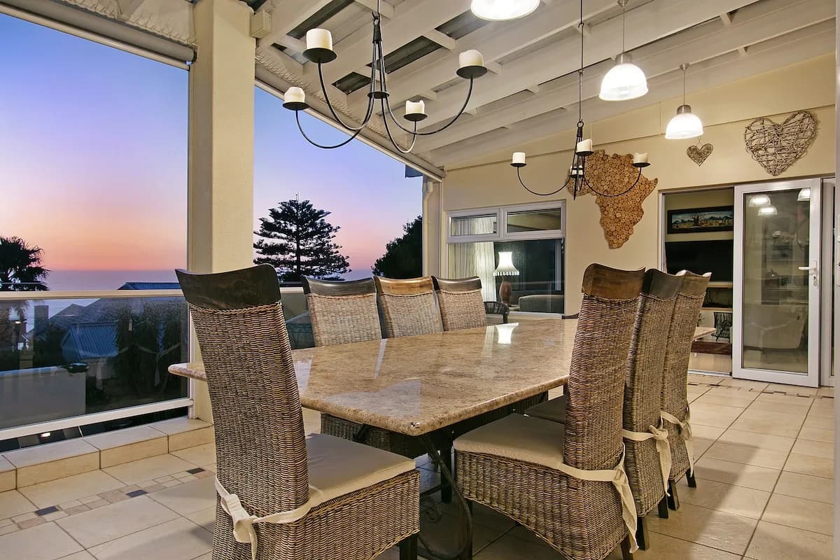 Beachside Six Bedroom Villa in Camps Bay photo 5