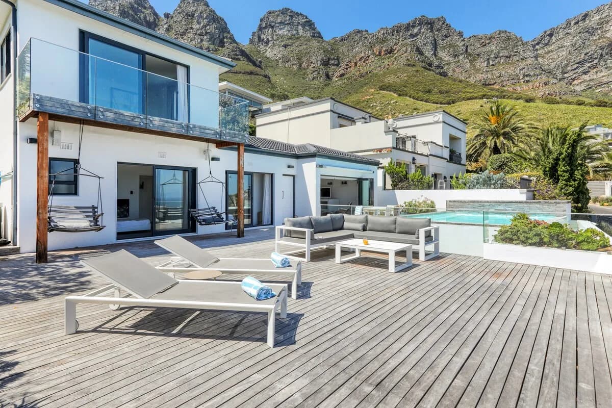 Ocean View Villa in Camps Bay, Cape Town photo 2