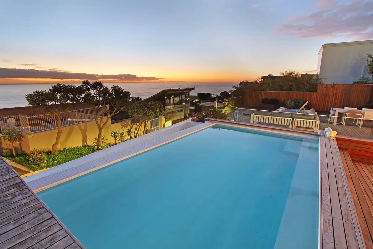 Ocean View Villa in Camps Bay, Cape Town photo 3