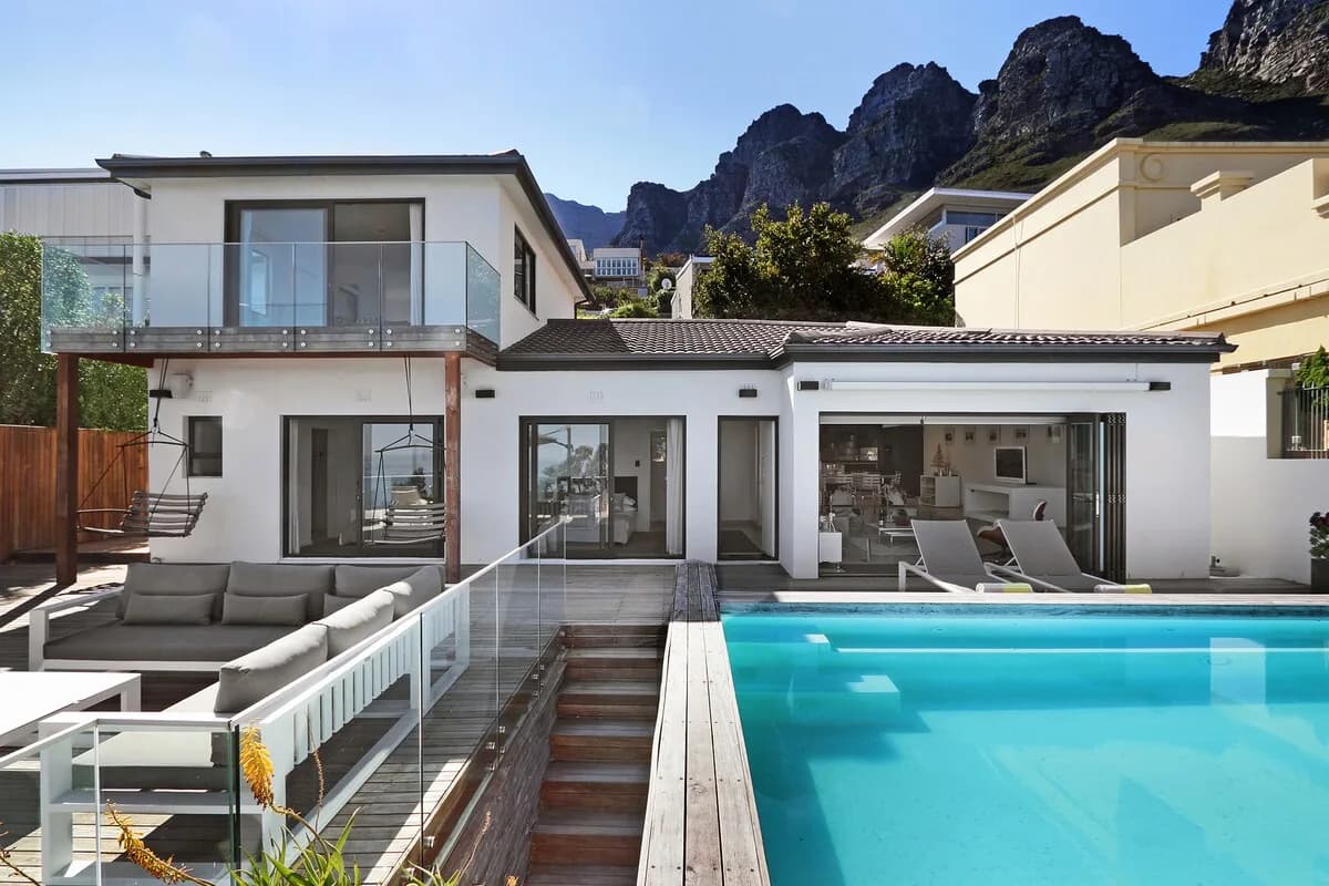 Ocean View Villa in Camps Bay, Cape Town photo 4