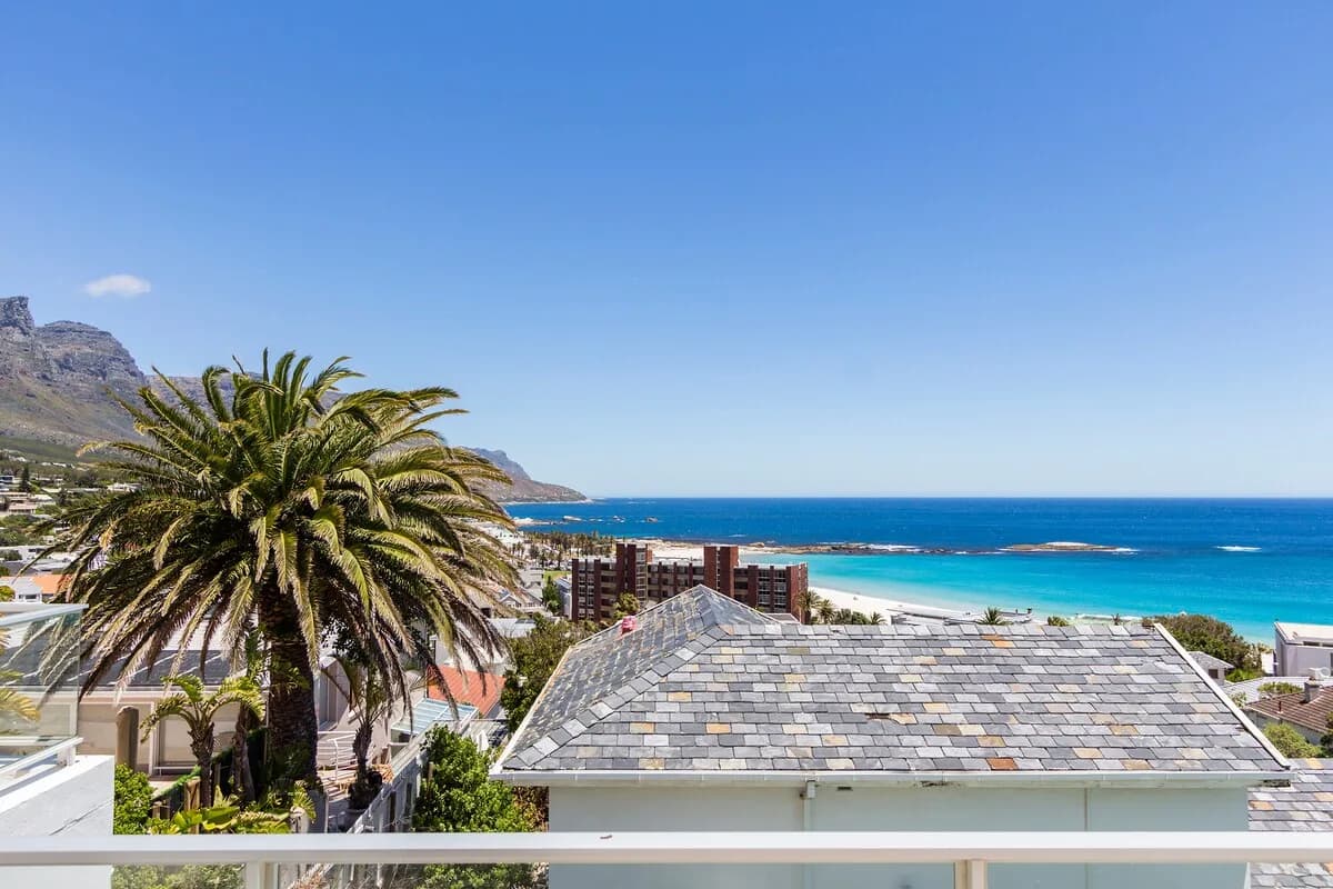 Ocean View Townhouse in Camps Bay, Cape Town photo 2