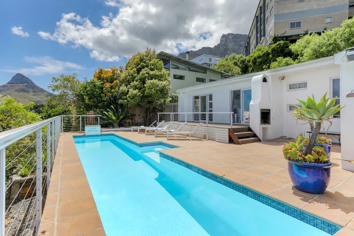 Ocean View Three Bedroom Villa in Camps Bay, Cape Town photo 2