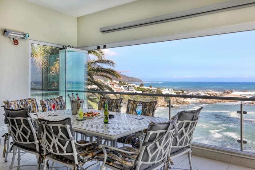 Ocean View Pool Villa in Cape Town