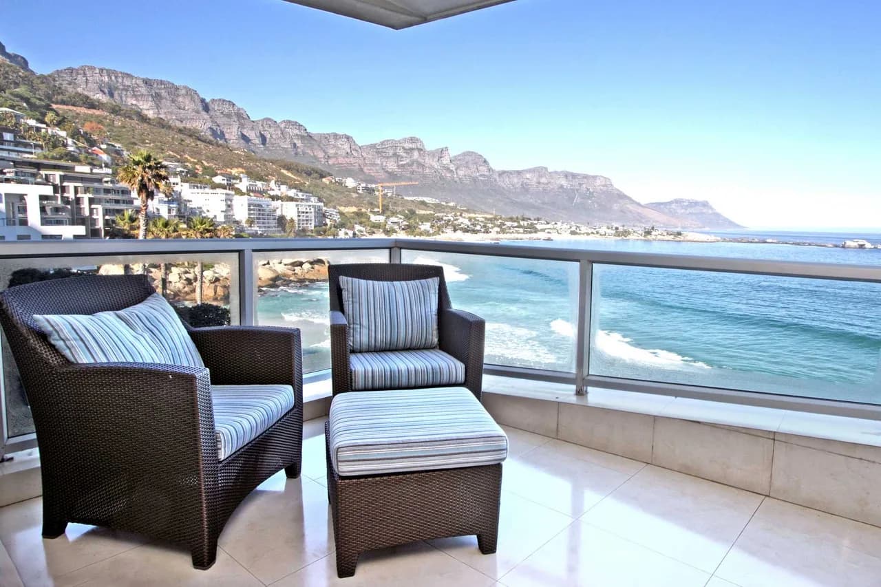 Beachfront Three Bedroom Apartment in Cape Town photo 4