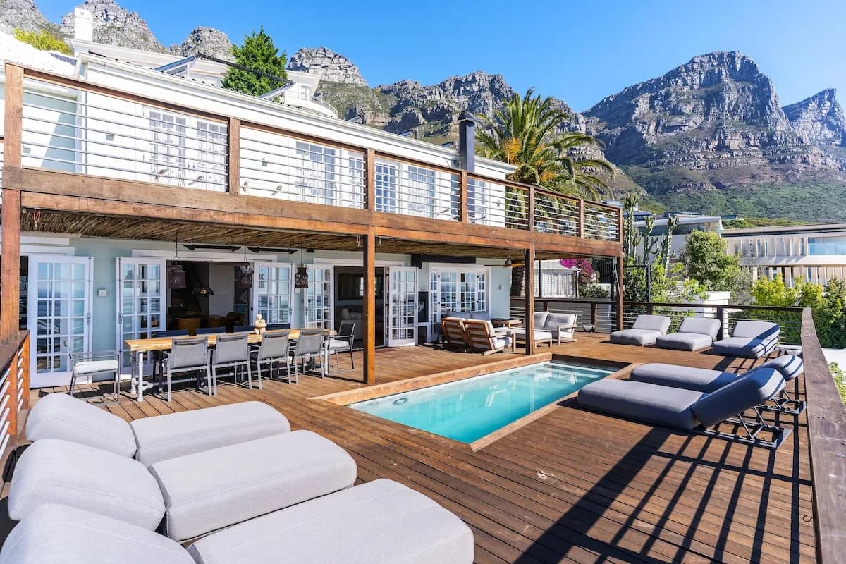 Ocean View Six Bedroom Villa in Camps Bay photo 5