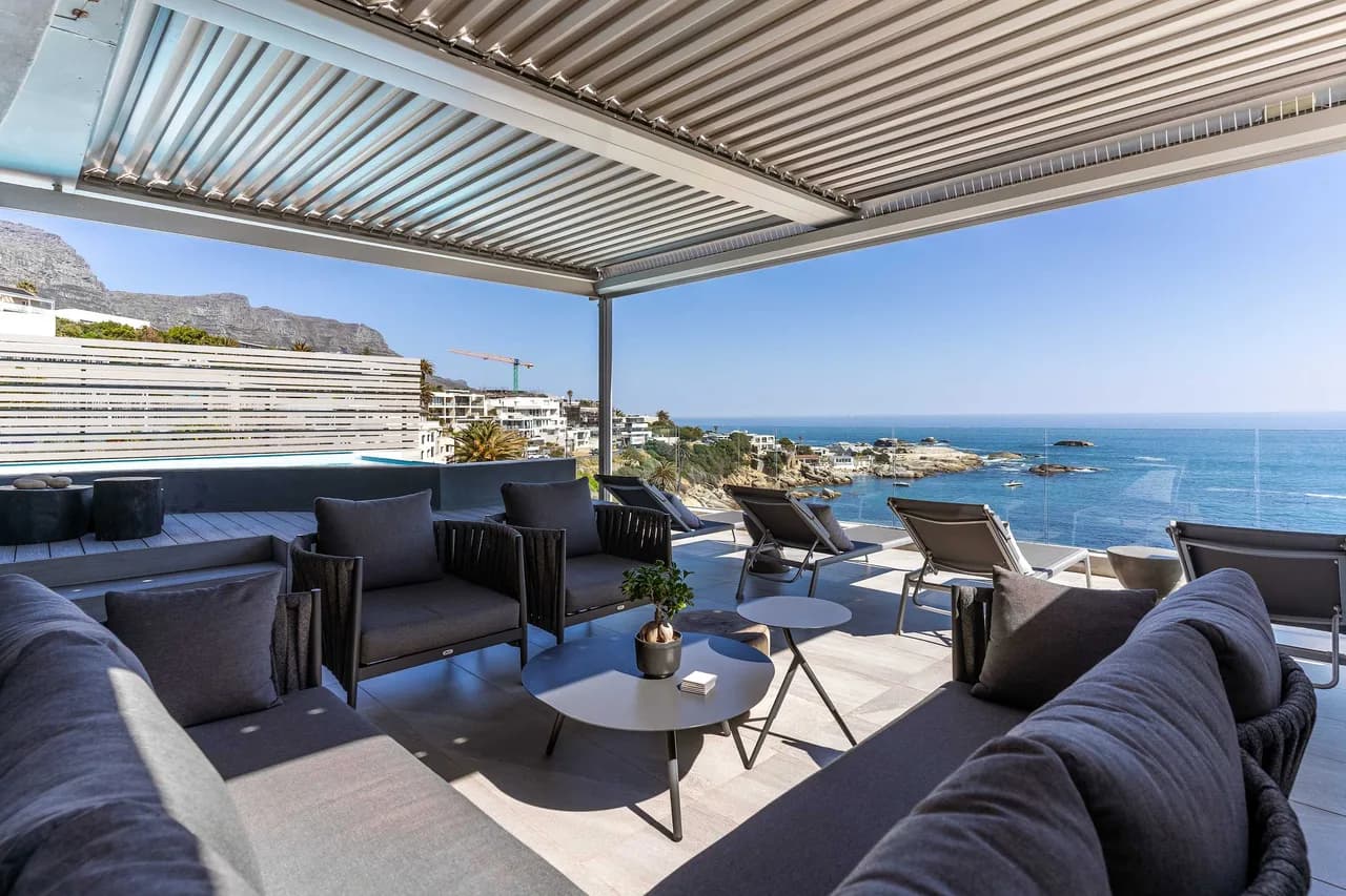 Ocean View Penthouse in Camps Bay, Cape Town photo 4