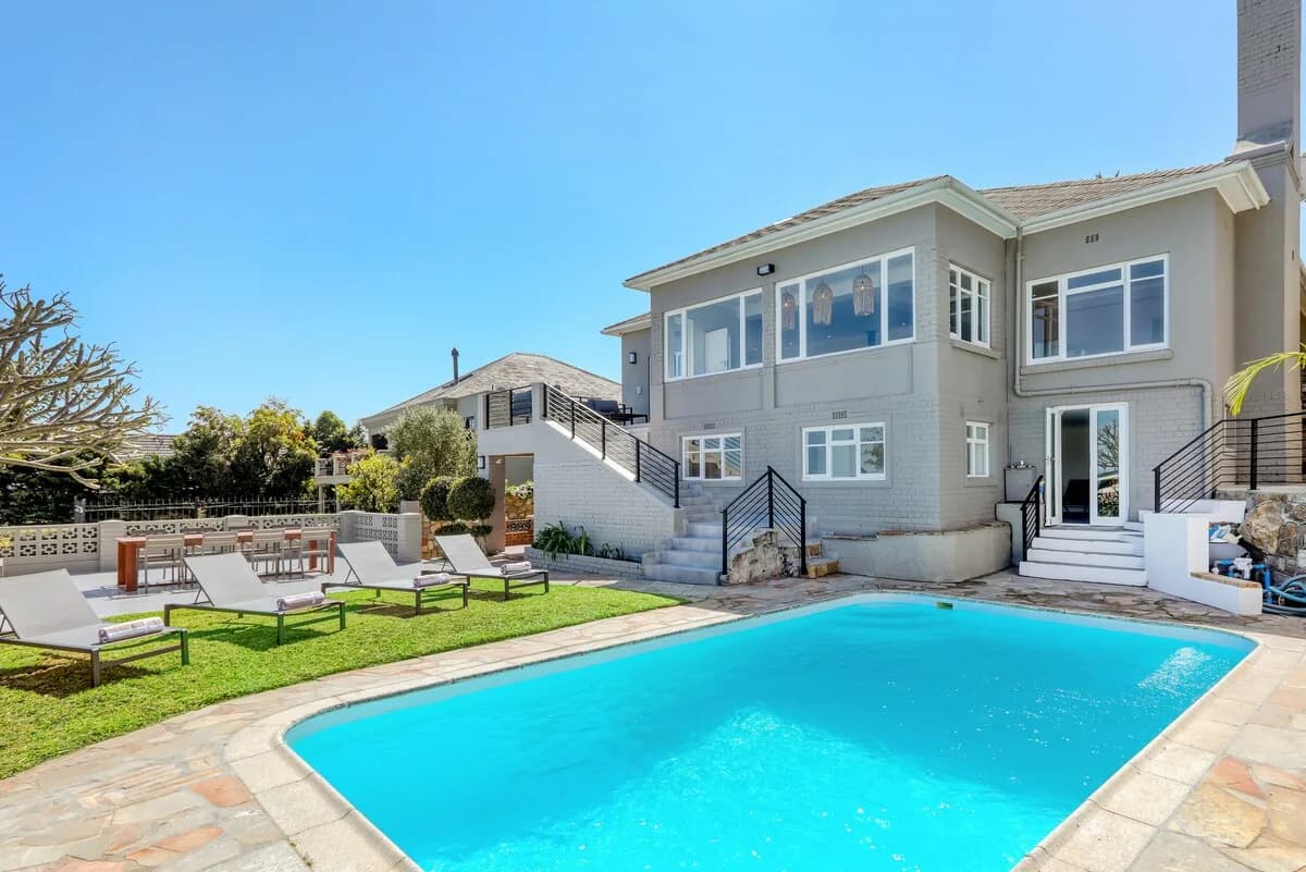 Ocean View Villa with Private Beach Access in Camps Bay photo 4