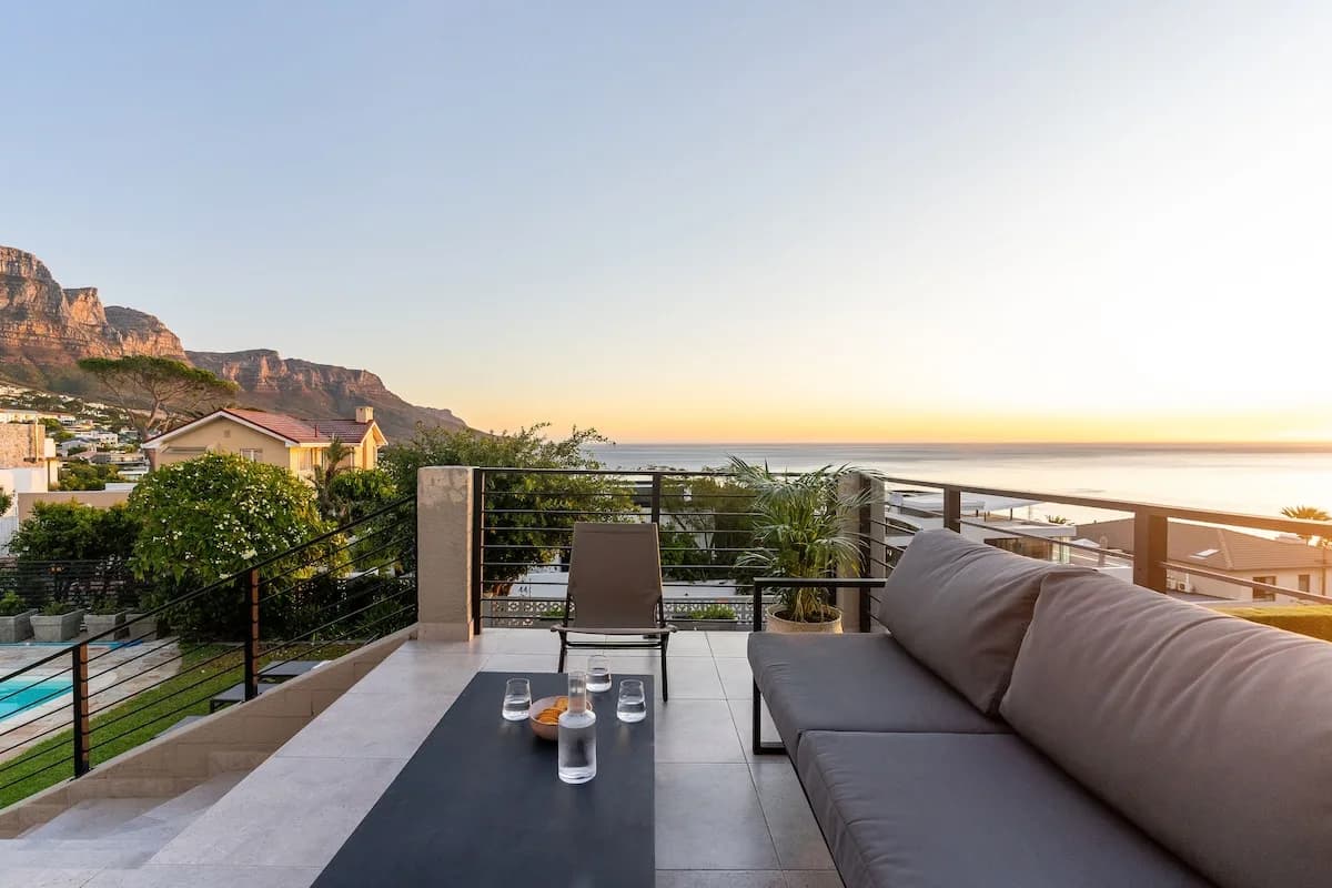 Ocean View Villa with Private Beach Access in Camps Bay photo 5