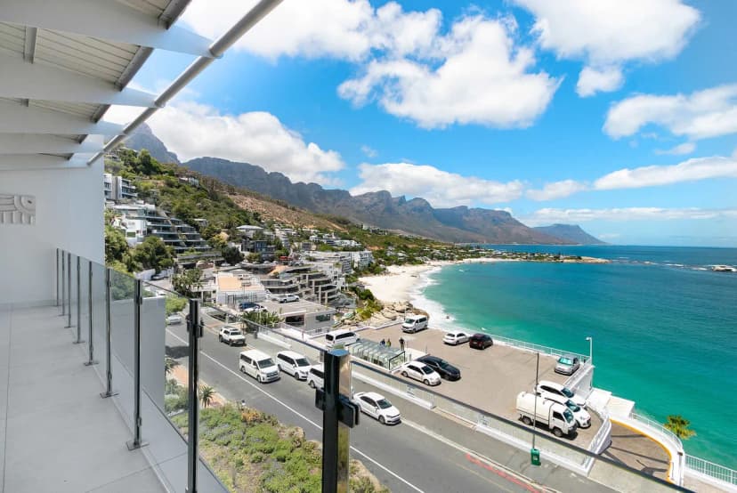 Stunning Views, Short walk to Beach -Clifton Allure