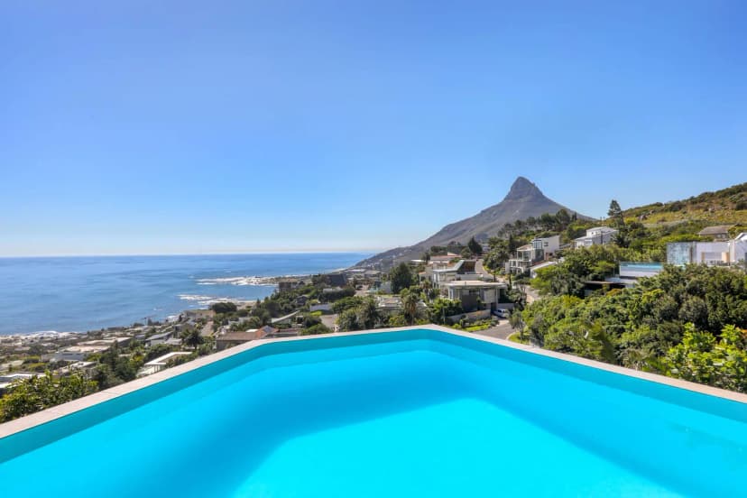 Luxury Poolside Retreat in Cape Town