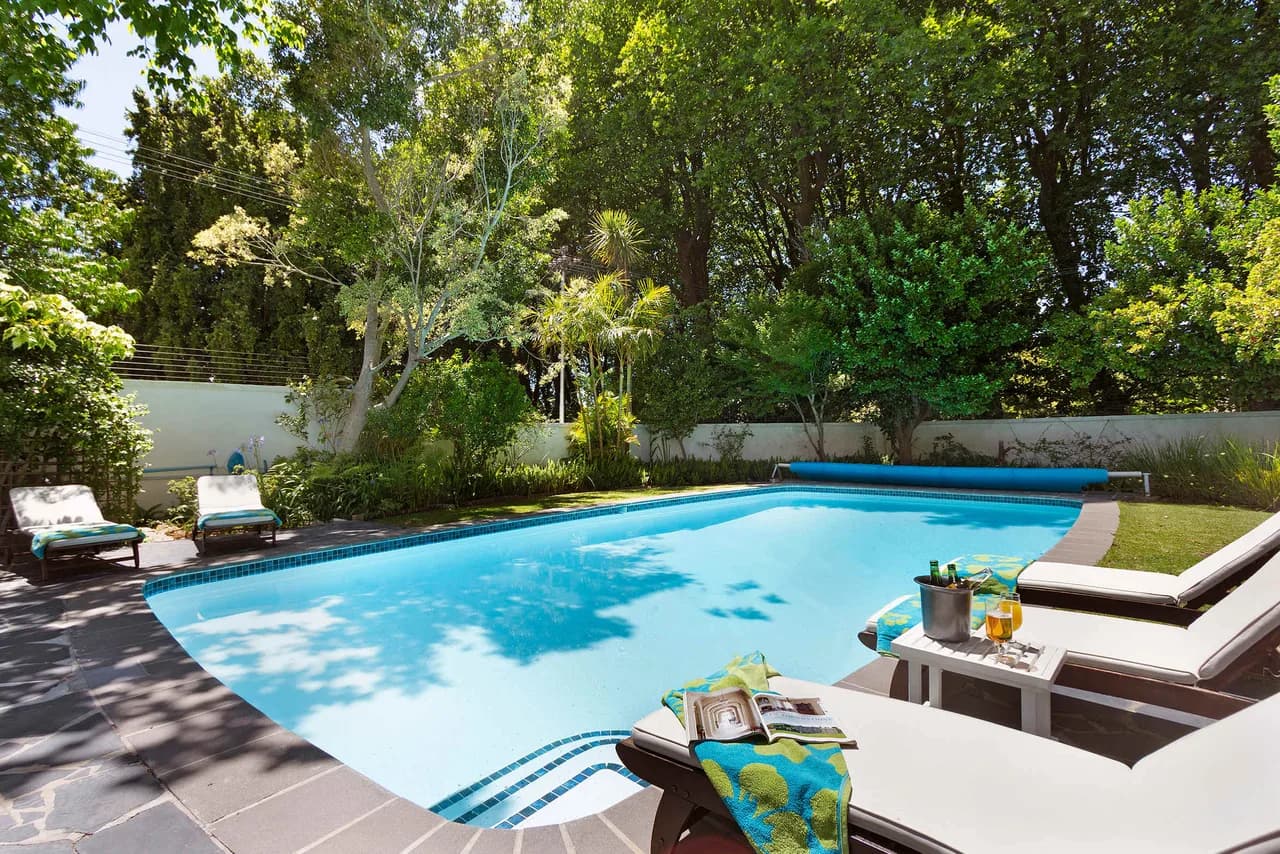 Luxury Villa with Tennis Court in Cape Town photo 2