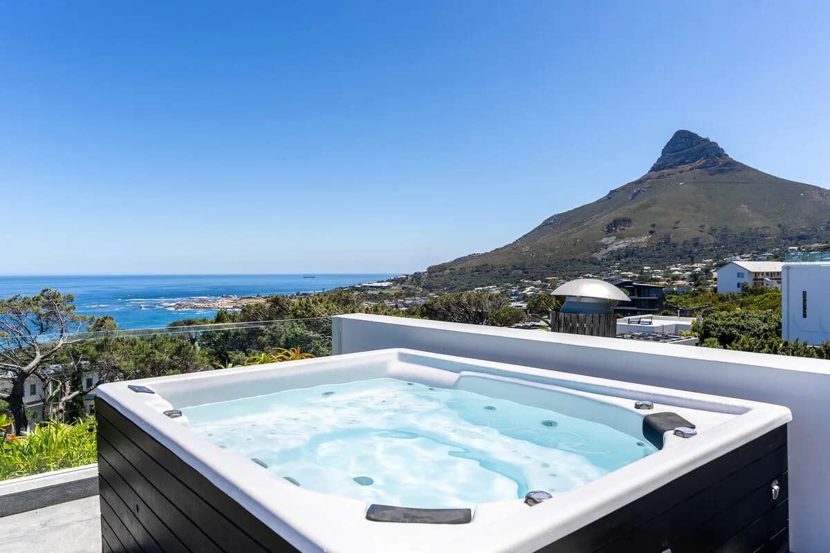 Ocean View Pool Villa in Camps Bay photo 2