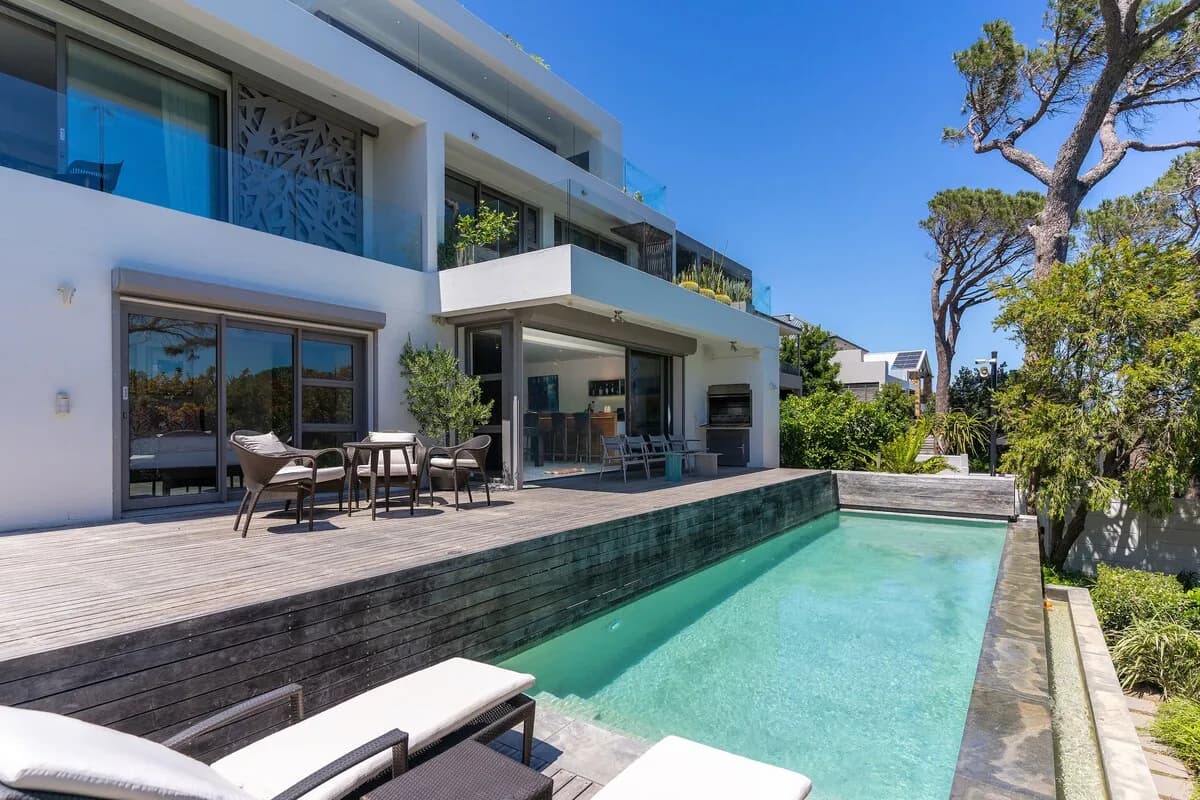 Ocean View Pool Villa in Camps Bay photo 3