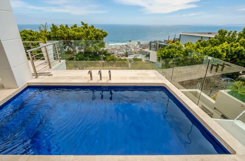 Ocean View Villa in Bantry Bay