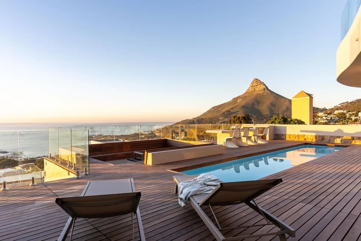 Ocean View Pool Villa in Camps Bay, Cape Town