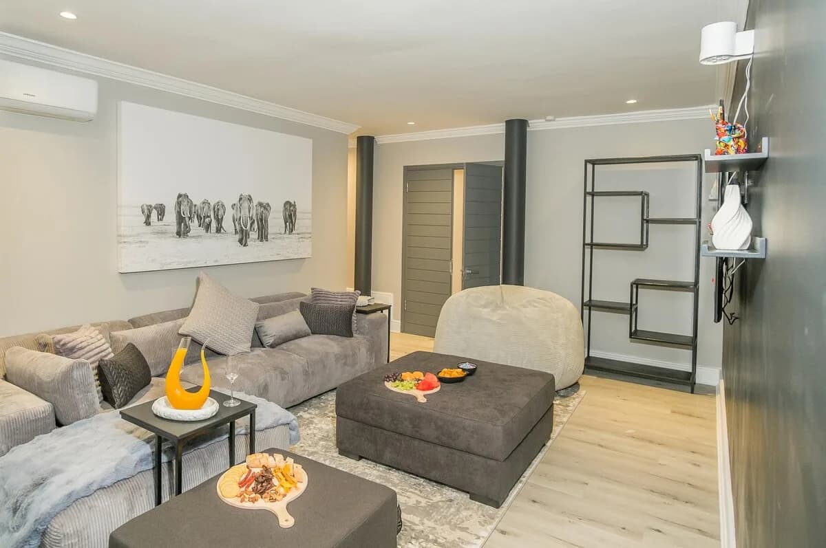 Seaside Retreat with Hot Tub in Cape Town photo 5