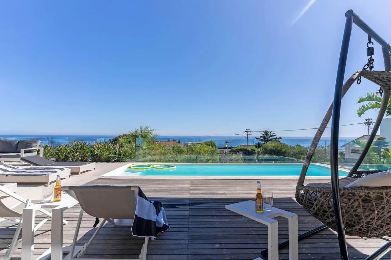 Ocean View Villa with Private Beach in Camps Bay photo 3