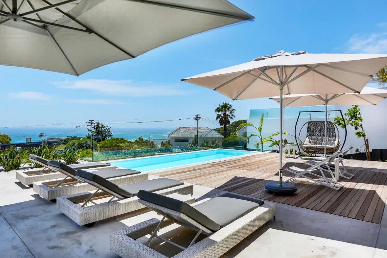 Ocean View Villa with Private Beach in Camps Bay photo 4