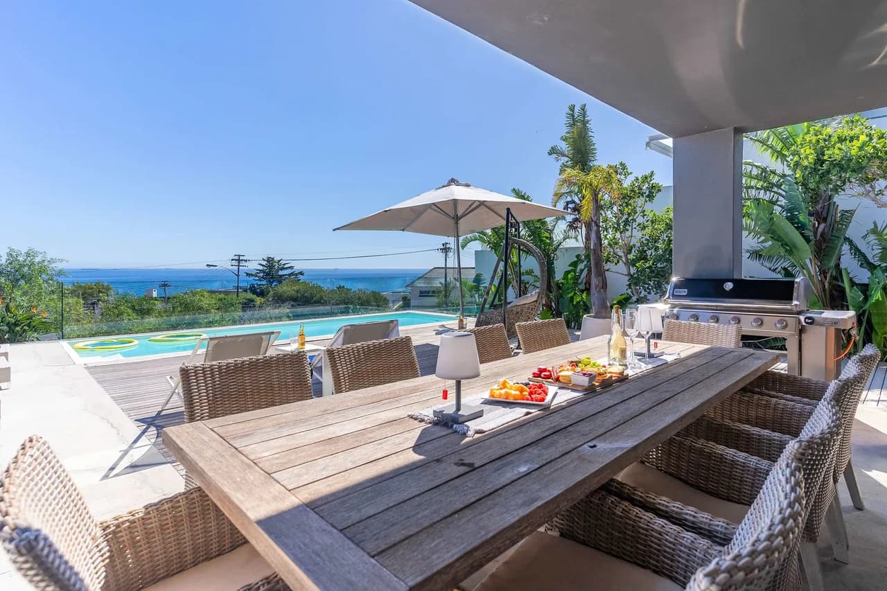 Ocean View Villa with Private Beach in Camps Bay photo 5