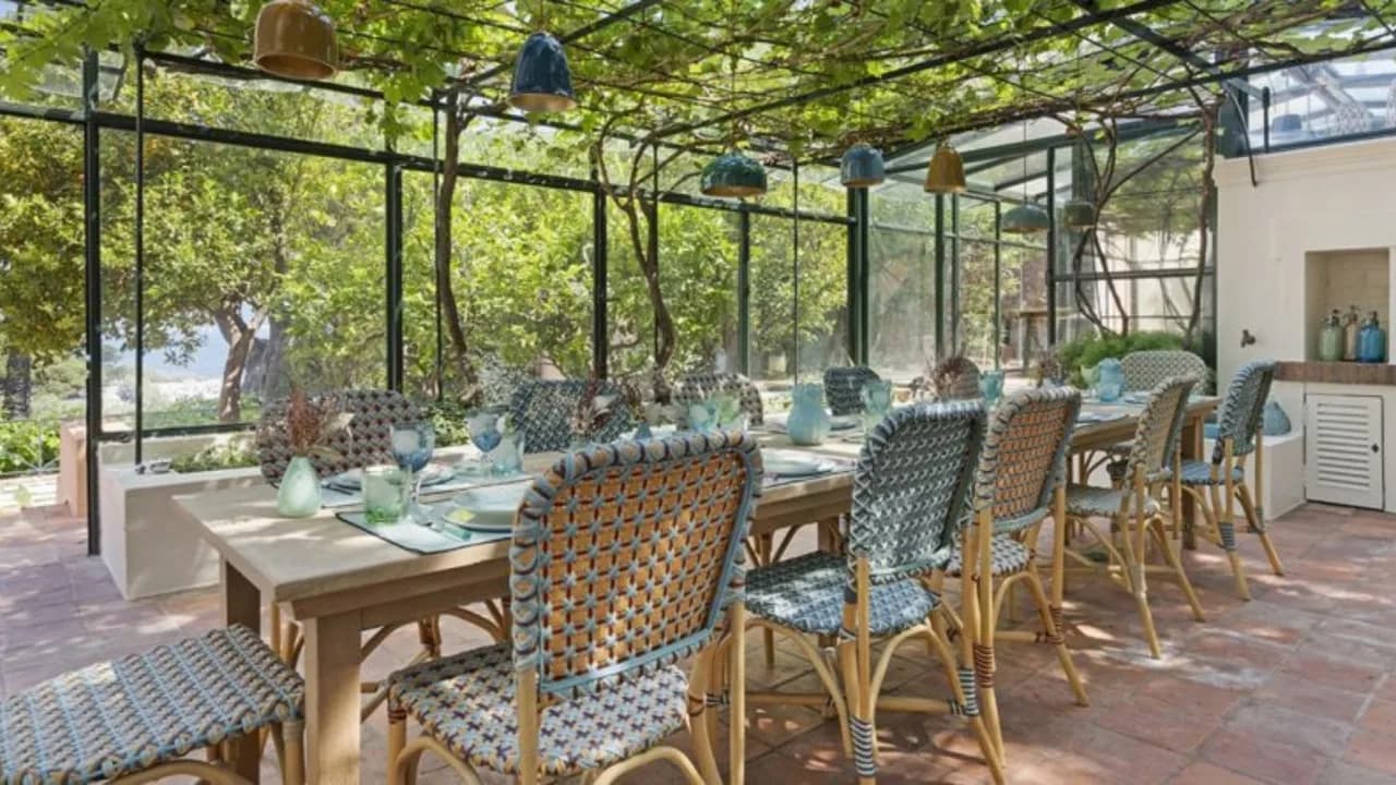 Elegant Escape in Coastal Provence photo 4