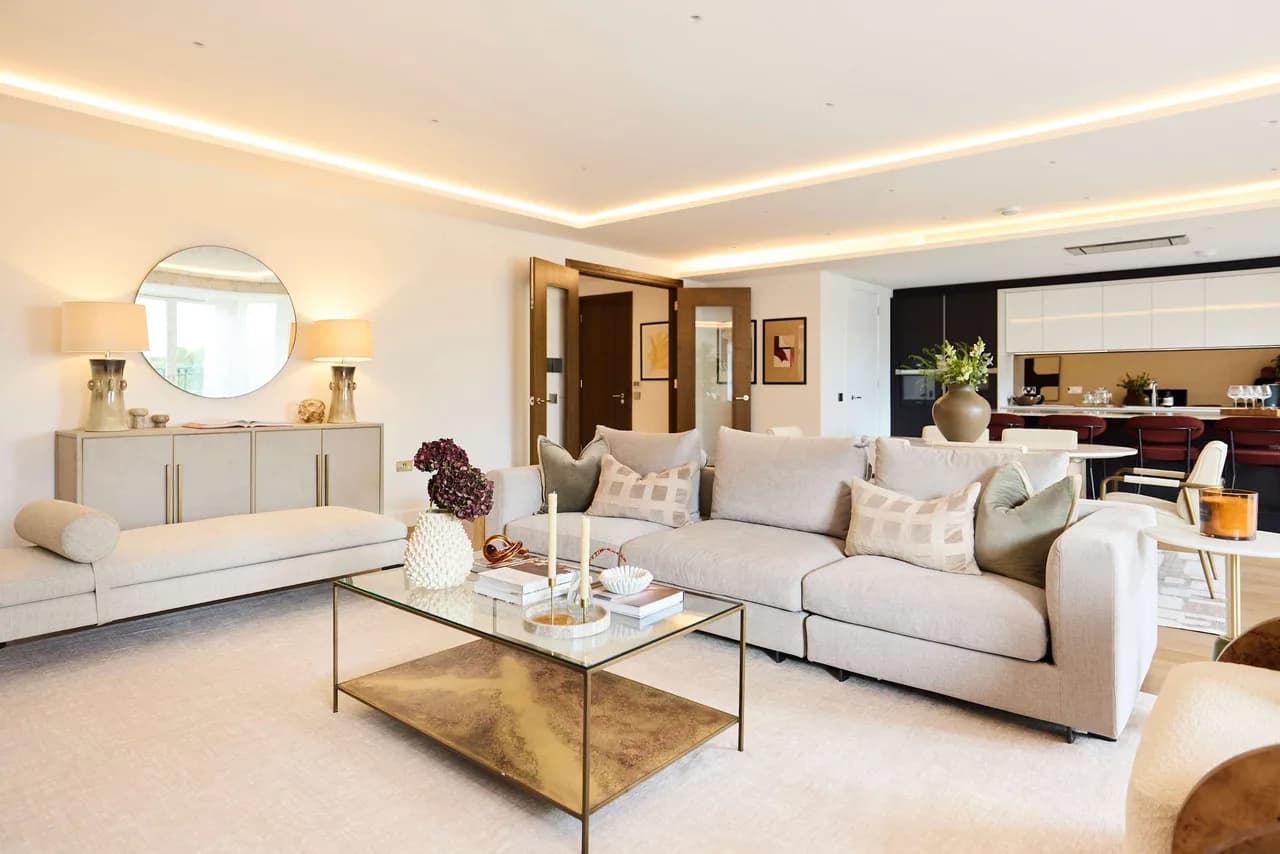 Elegant Three Bedroom Retreat in City of Westminster photo 2