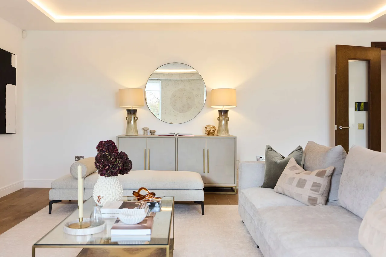 Elegant Three Bedroom Retreat in City of Westminster photo 4
