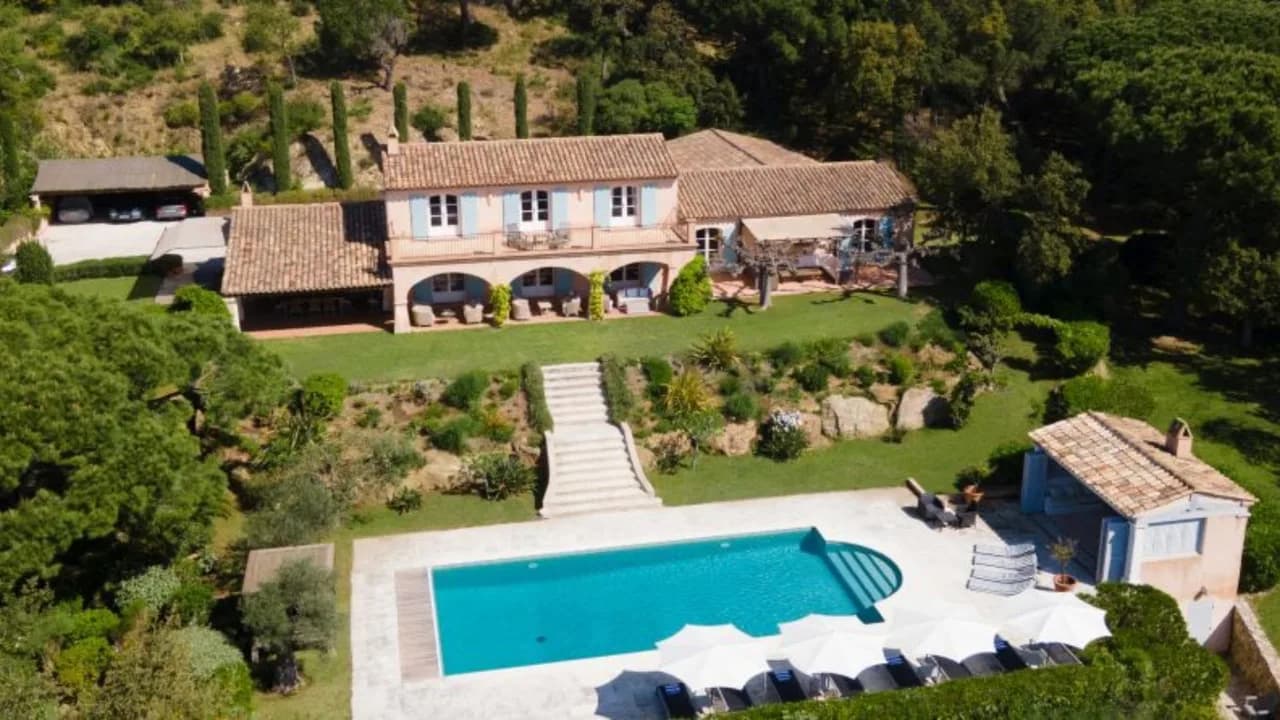 Serene Hillside Retreat Near Pampelonne