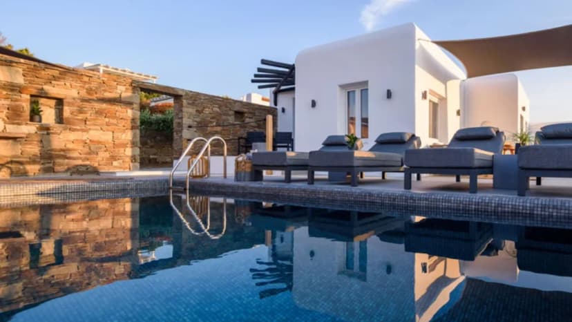 Sea-facing Tranquil Villa Retreat