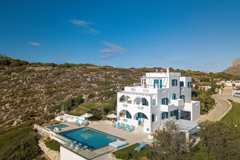 Stunning Tersanas Clifftop Harmony