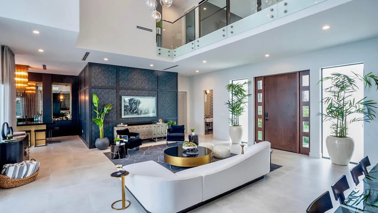 Oceanfront Villa with Beach Access in Cayman photo 4