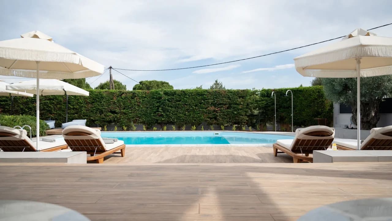 Mediterranean Comfort Meets Modern Style photo 4