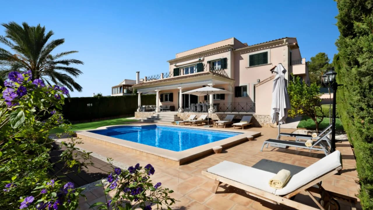Modern Oasis in Scenic Mallorca photo 4