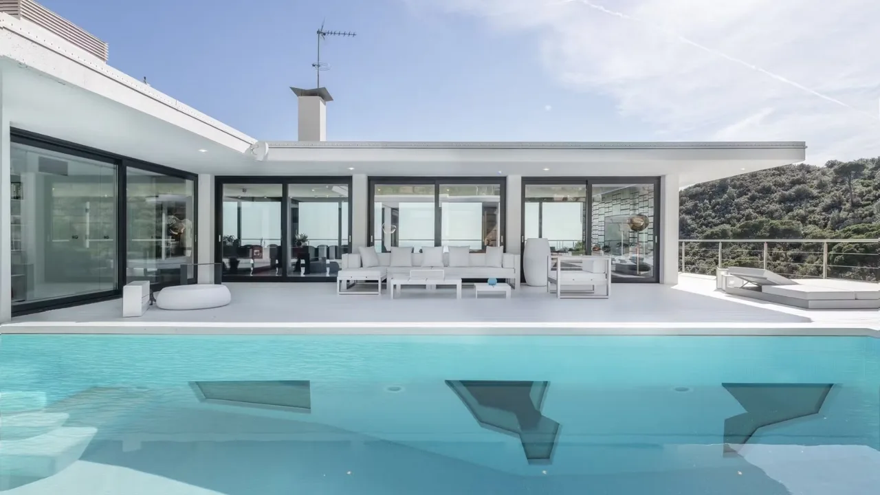 Multi-level Mansion Near Barcelona Coast photo 5