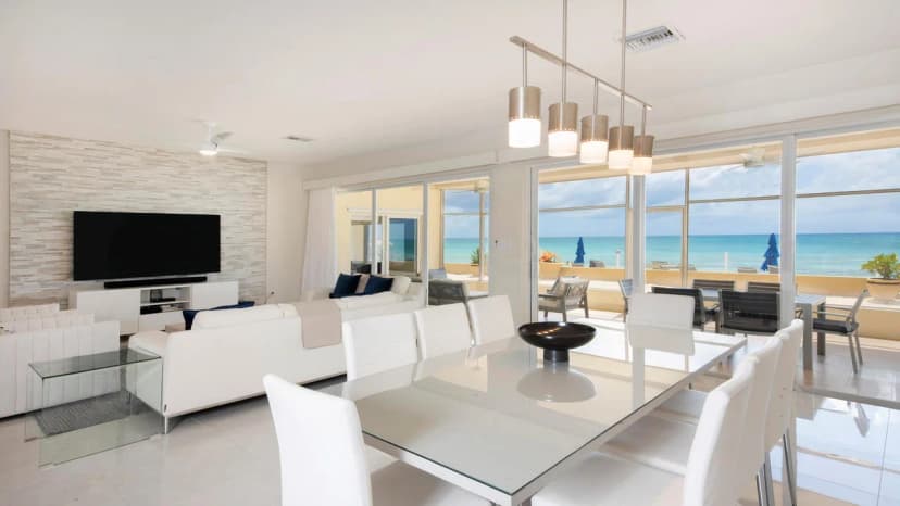 Laguna del Mar #2 | Oceanfront 3BR Condo | Seven Mile Beach