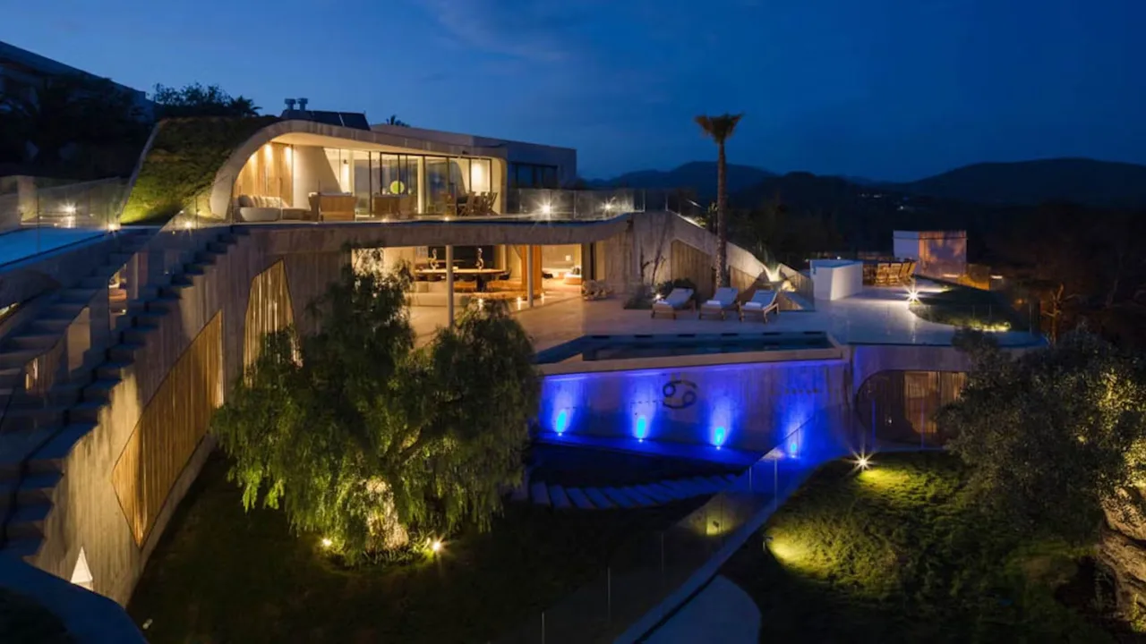 Elegant Ibiza Escape With Pools photo 5