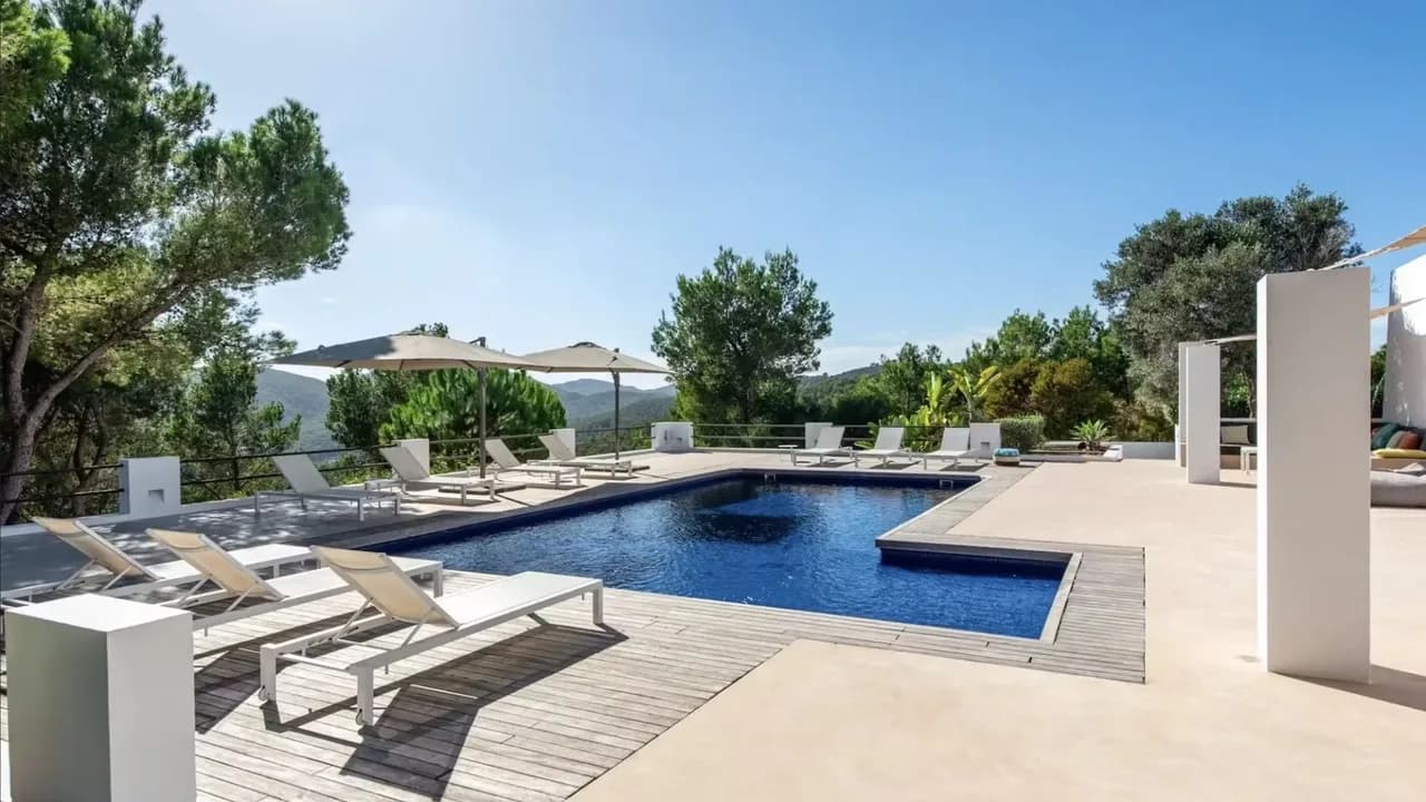 Sleek Villa Overlooking Ibiza Town photo 4