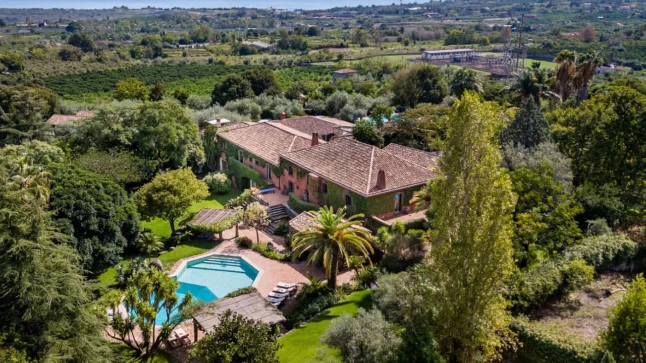 Serene Retreat in Sicilian Countryside photo 5