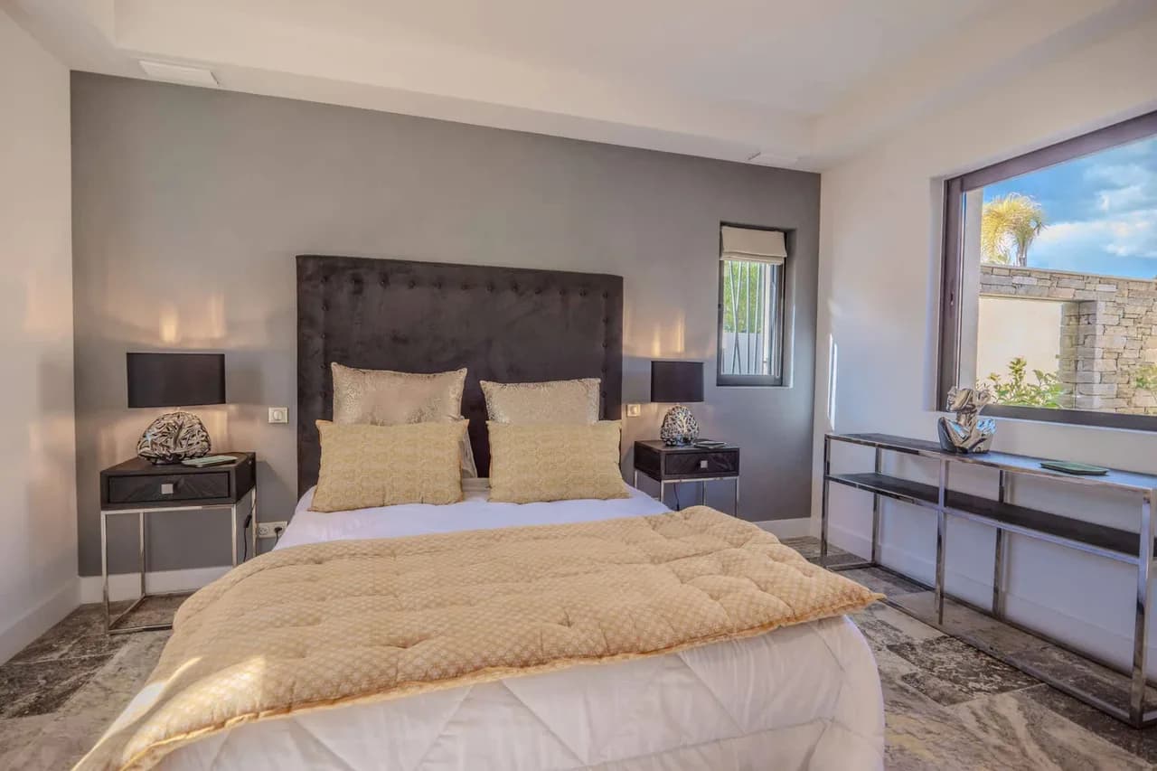 Modern Design Meets Riviera Relaxation photo 3