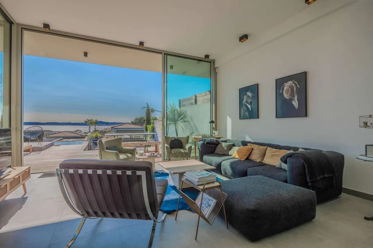 Panoramic Sea View Holiday Home photo 2