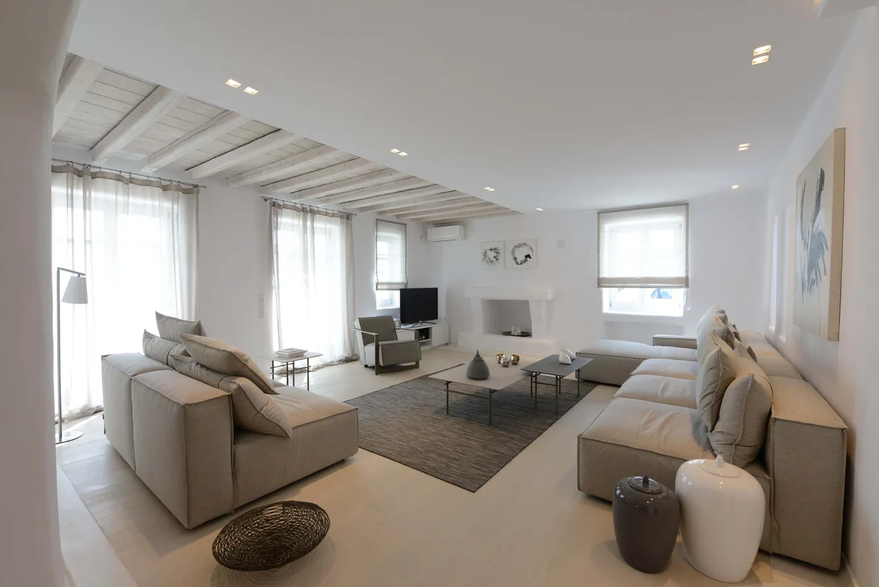 Seaside Villa With Outdoor Jacuzzi photo 5