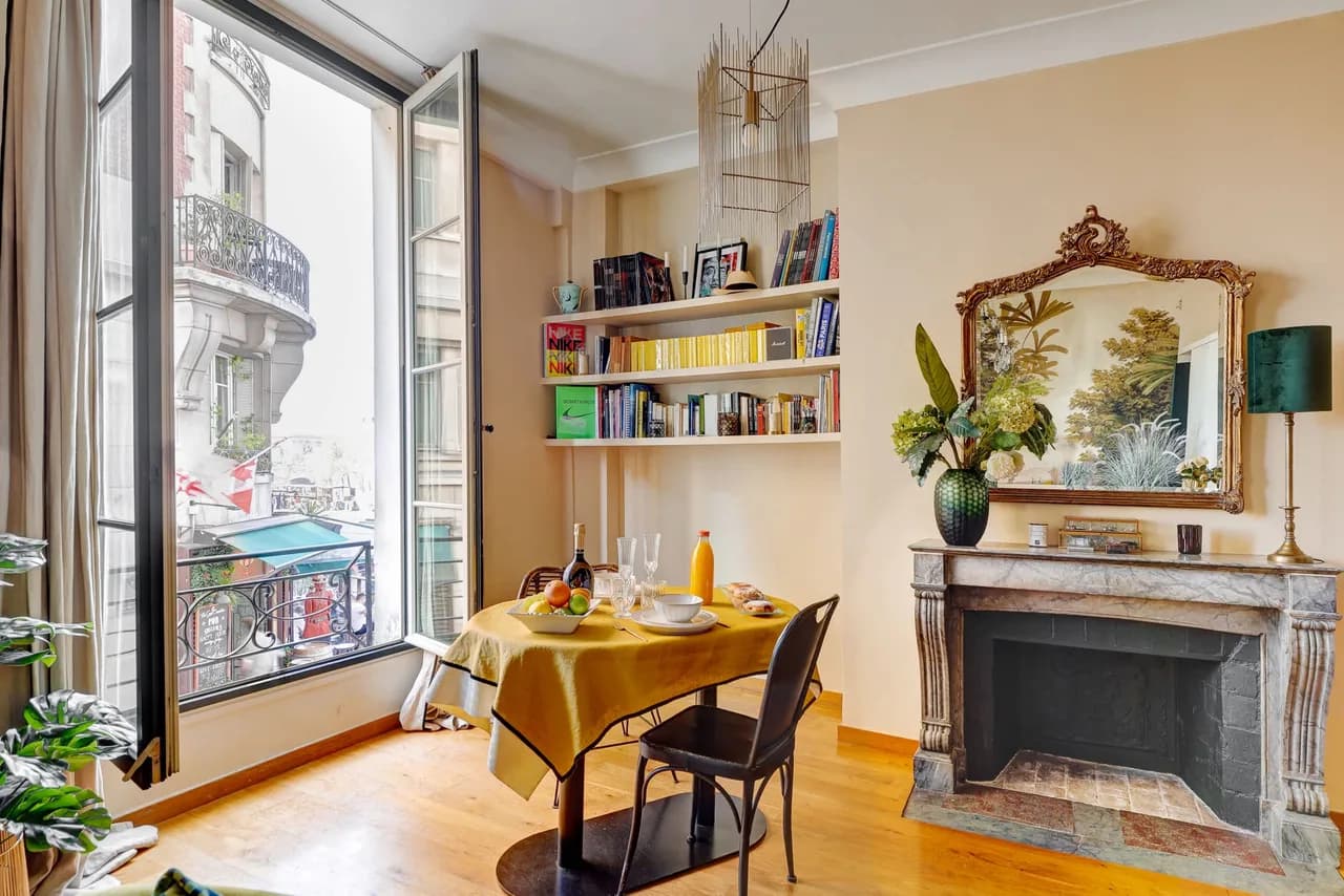 Seine View One Bedroom Apartment in Paris photo 3