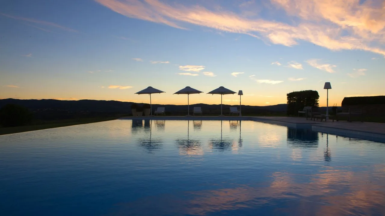 Spacious Italian Countryside Villa Retreat photo 4