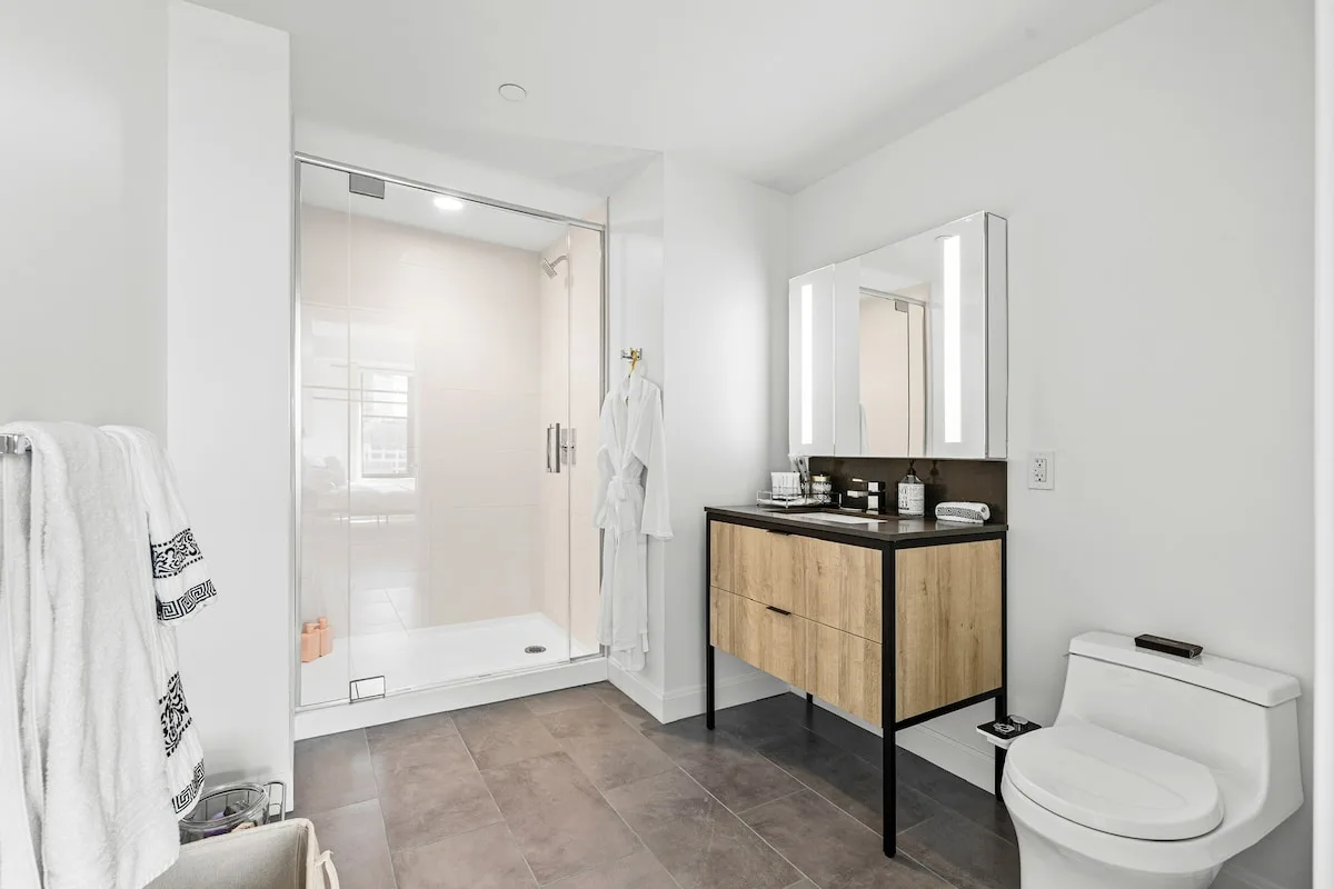 Family-Friendly Two Bedroom Home in Boston Area photo 5