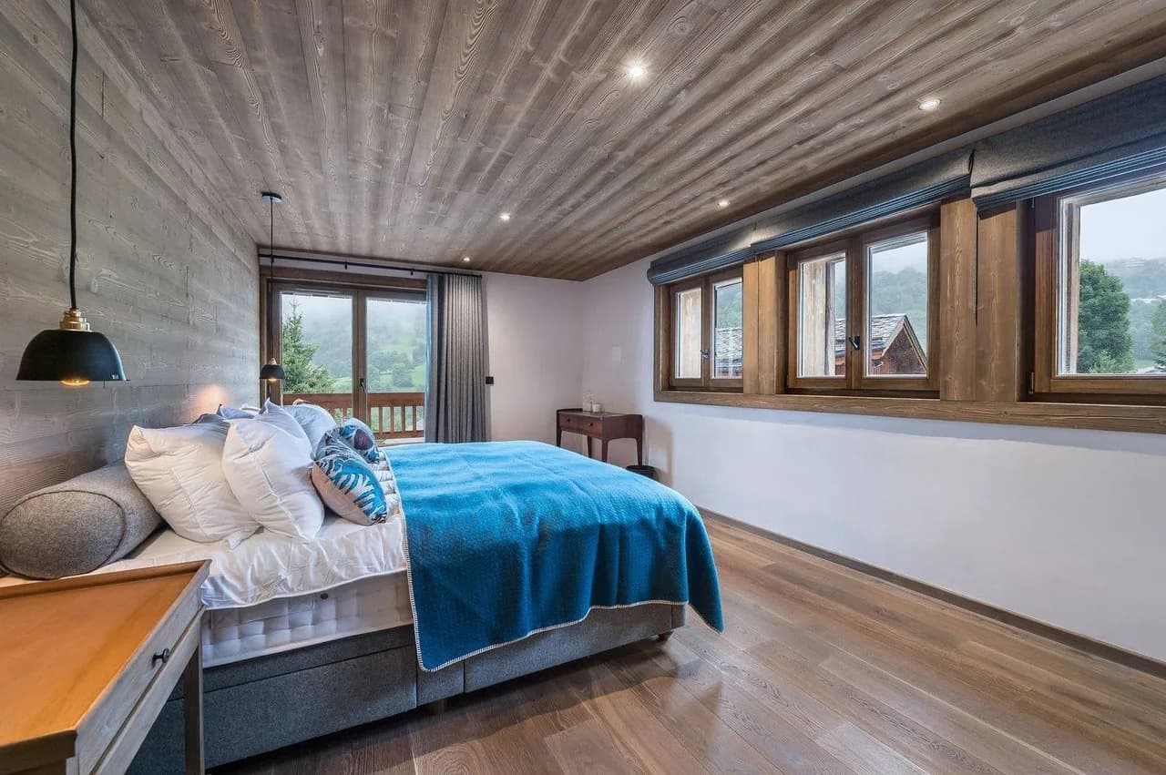 Refined Mountain Retreat In Méribel photo 4