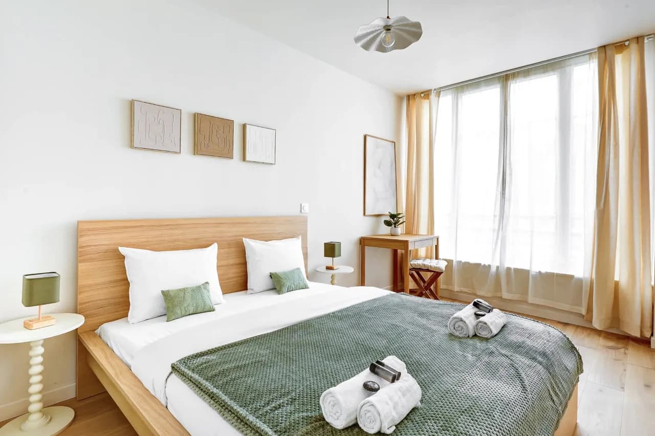 Modern Two Bedroom Retreat in Le Marais, Paris photo 4