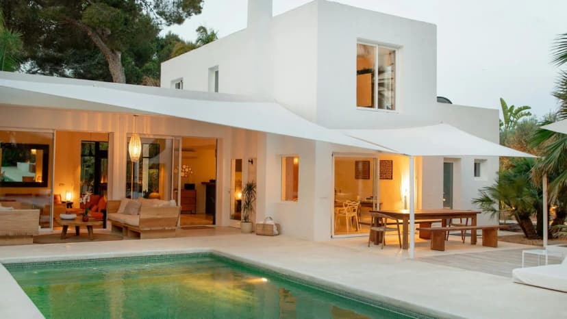 Modern Design Meets Island Tranquility