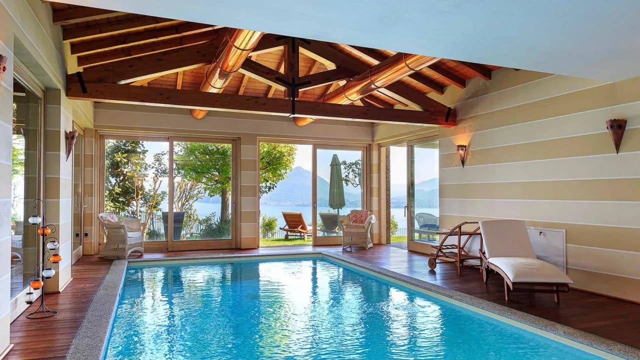Romantic Escape Overlooking Borromean Islands photo 4