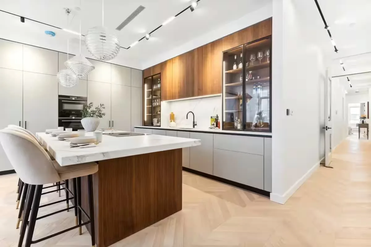 Modern Two Bedroom Retreat in London